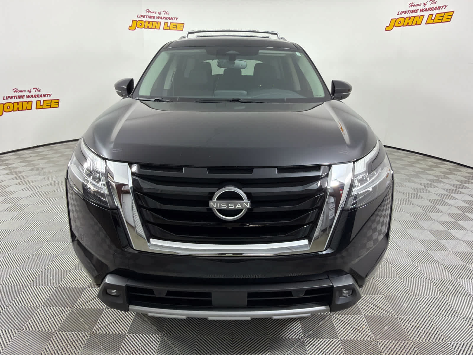Used 2022 Nissan Pathfinder SL AWD/4WD image 9