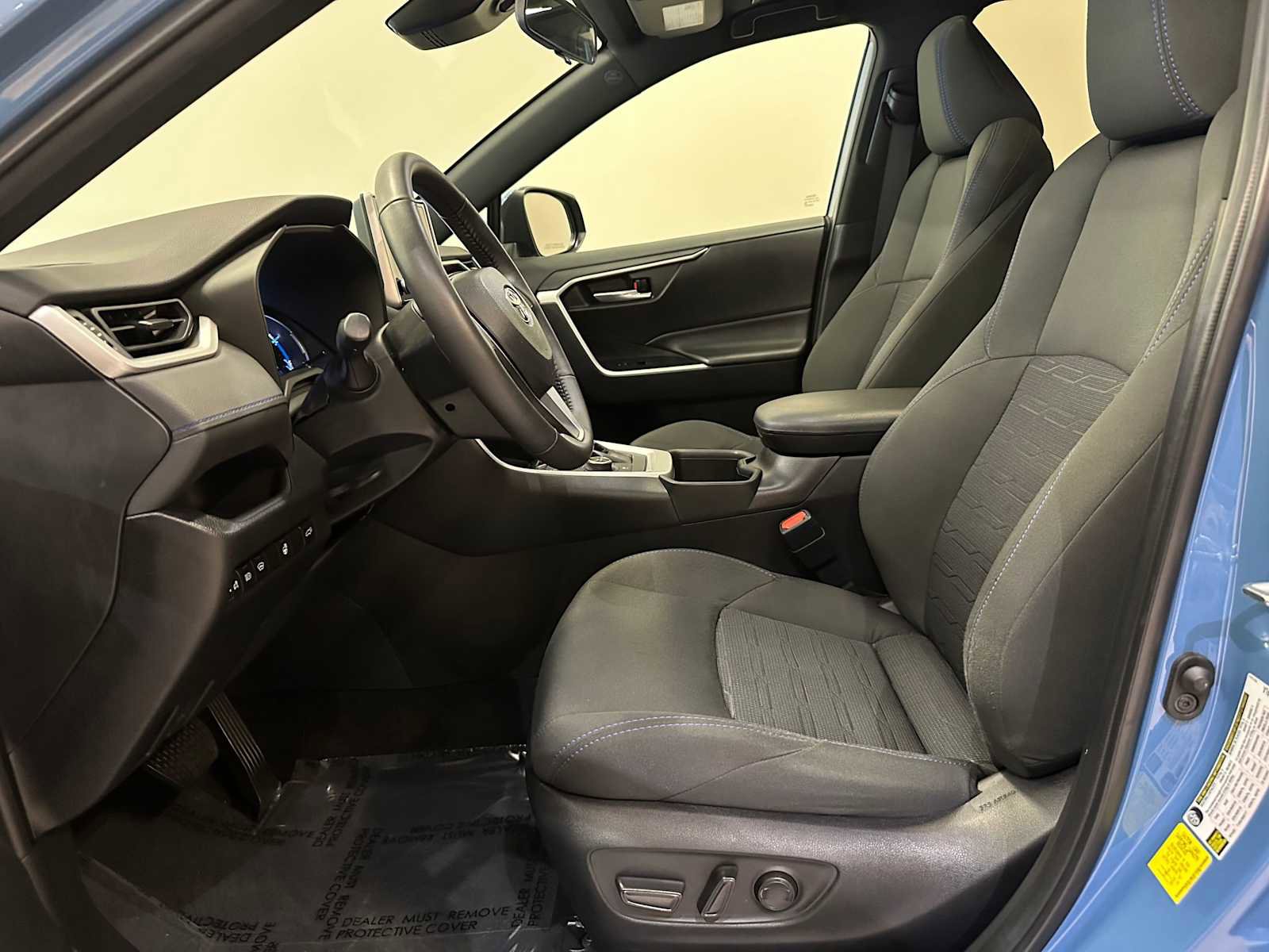 Certified 2023 Toyota RAV4 SE w/ Convenience Package image 22