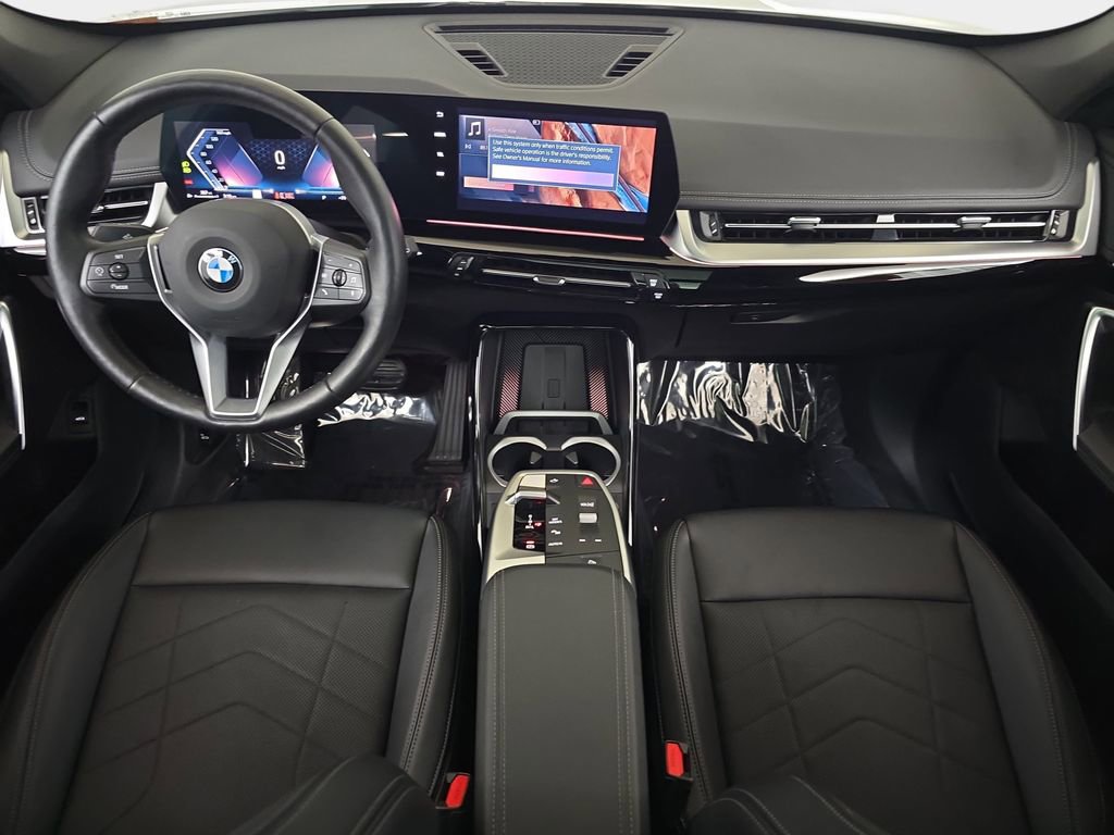 Used 2025 BMW X1 xDrive28i AWD/4WD image 12