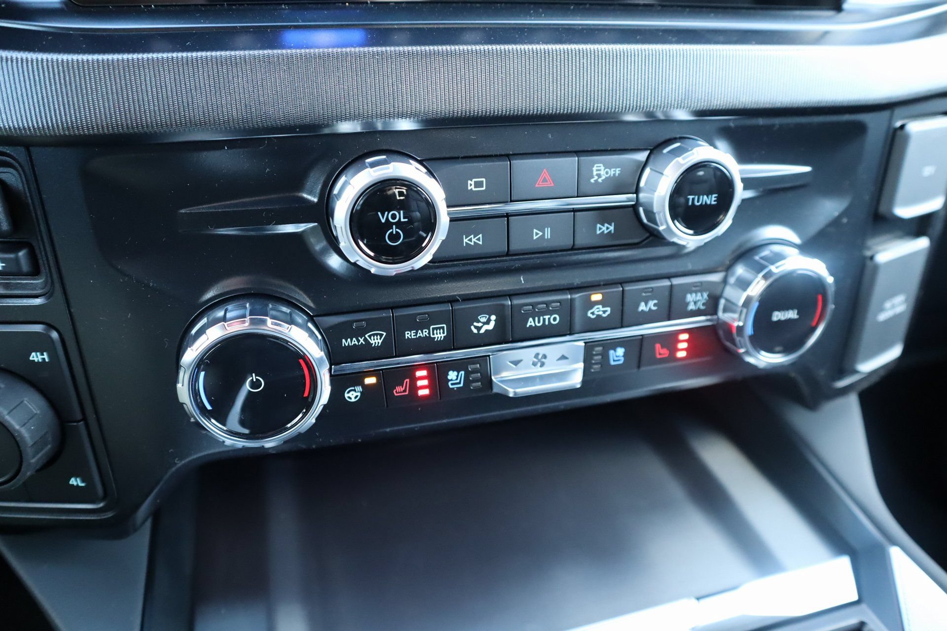New 2026 Ford F250 Platinum AWD/4WD image 7