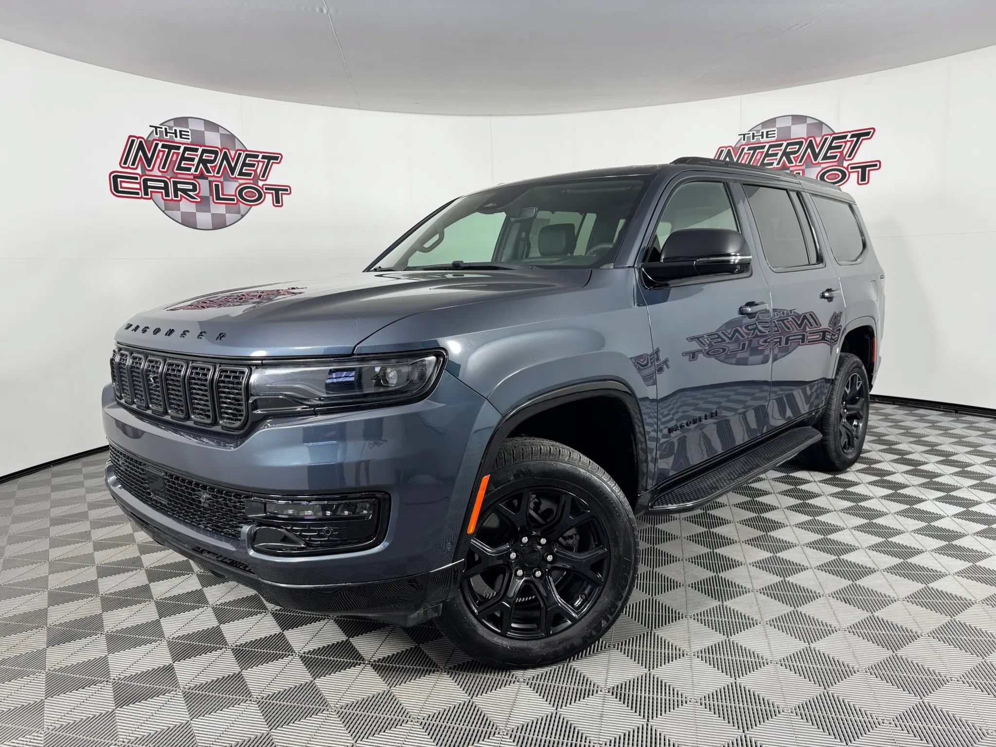 Used 2024 Jeep Wagoneer Series II w/ Convenience Group I AWD/4WD image 1