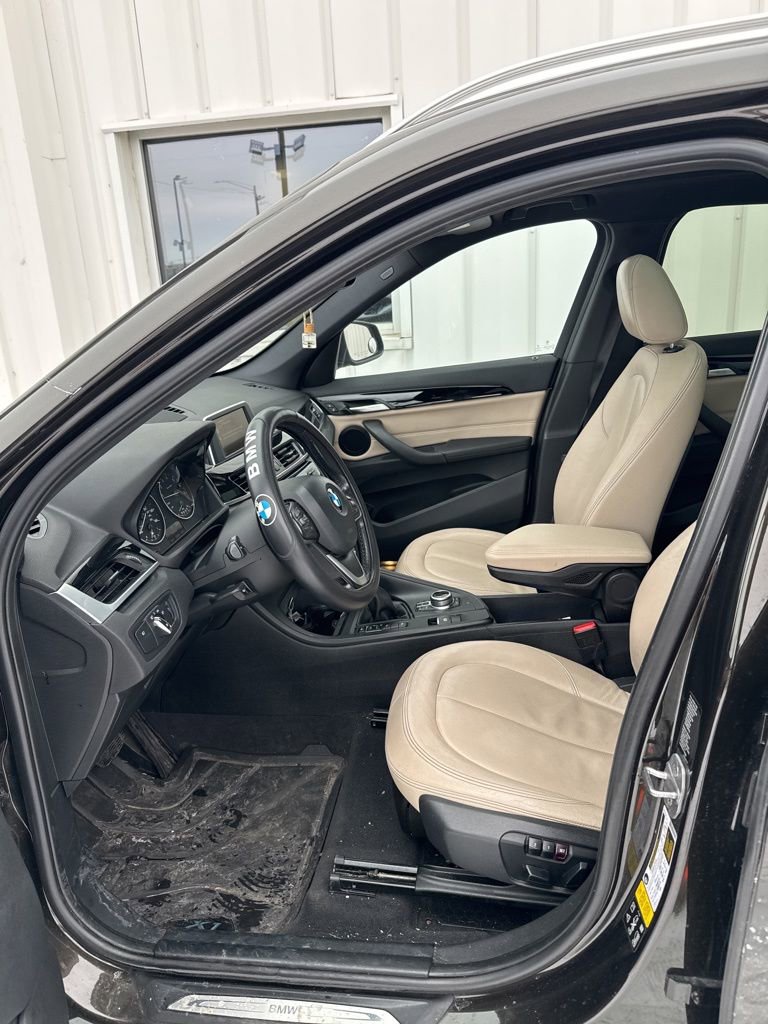 Used 2017 BMW X1 xDrive28i image 9