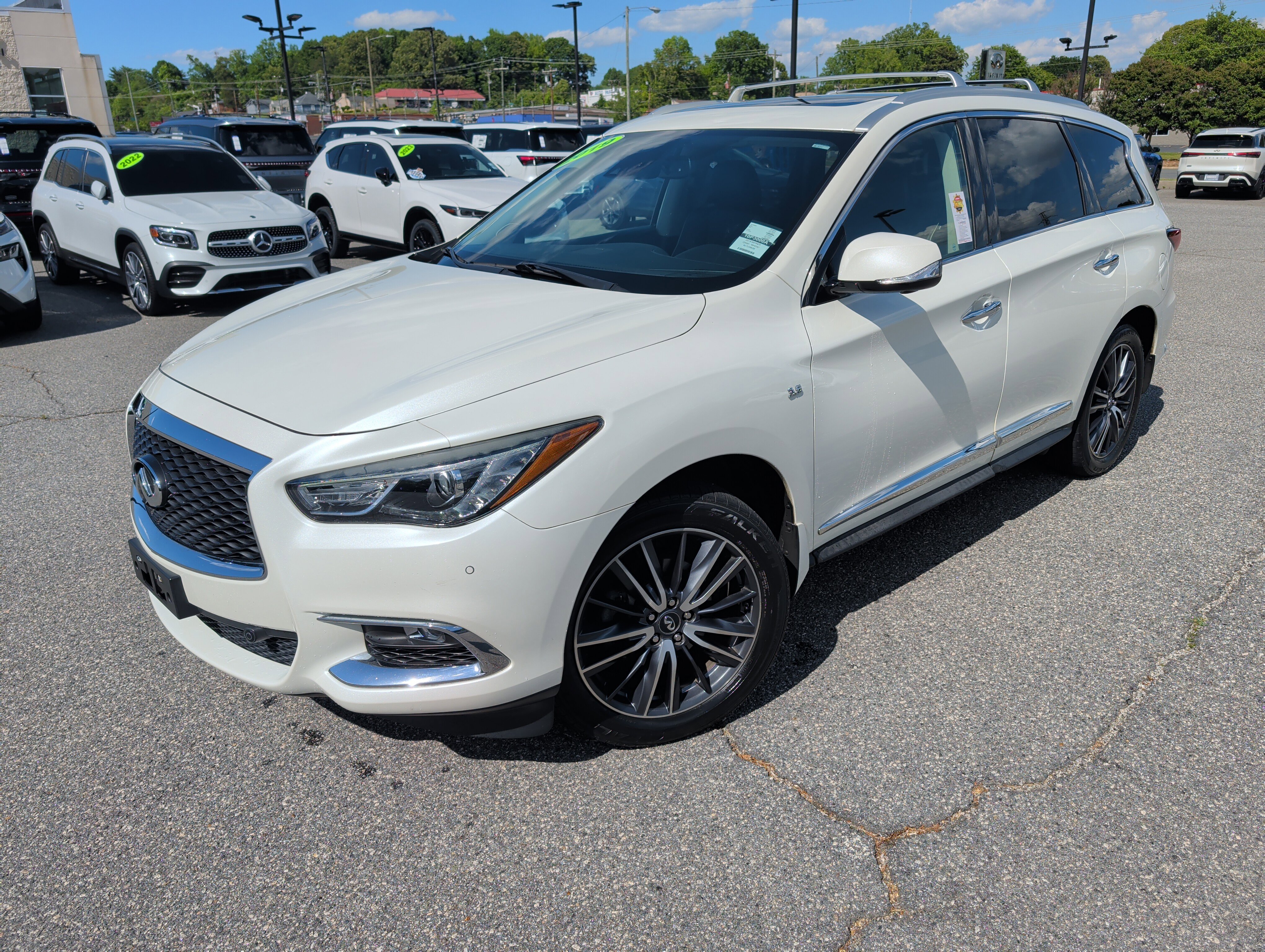 Used 2019 INFINITI QX60 Luxe w/ Sensory Package