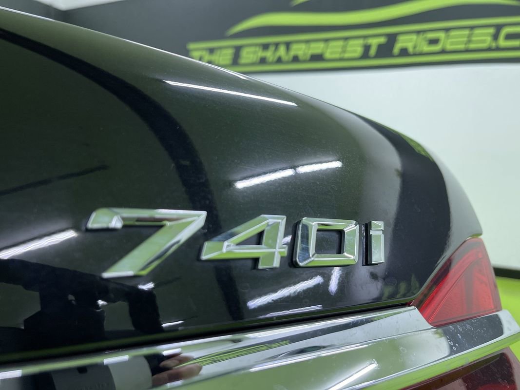 Used 2017 BMW 740i image 13