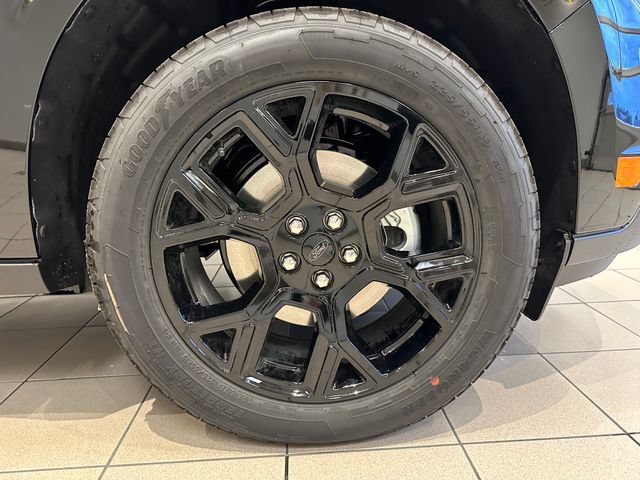 New 2026 Ford Maverick XLT w/ Equipment Group 301A AWD/4WD image 20