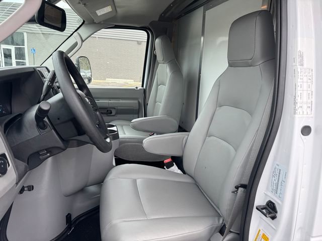 New 2027 Ford E-350 and Econoline 350 Super Duty w/ Power Equipment Group RWD image 16