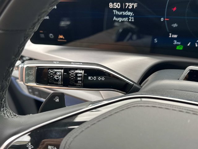 New 2026 Cadillac Vistiq Premium Luxury AWD/4WD image 29