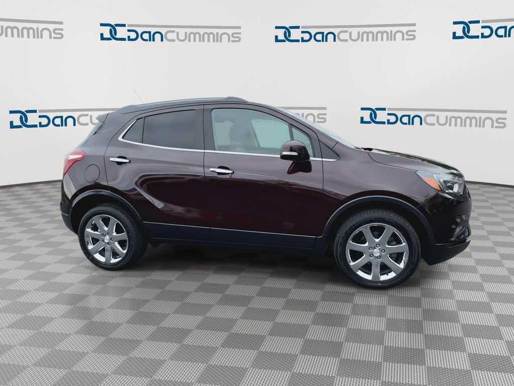 Used 2018 Buick Encore Essence w/ Experience Buick Package AWD/4WD image 2