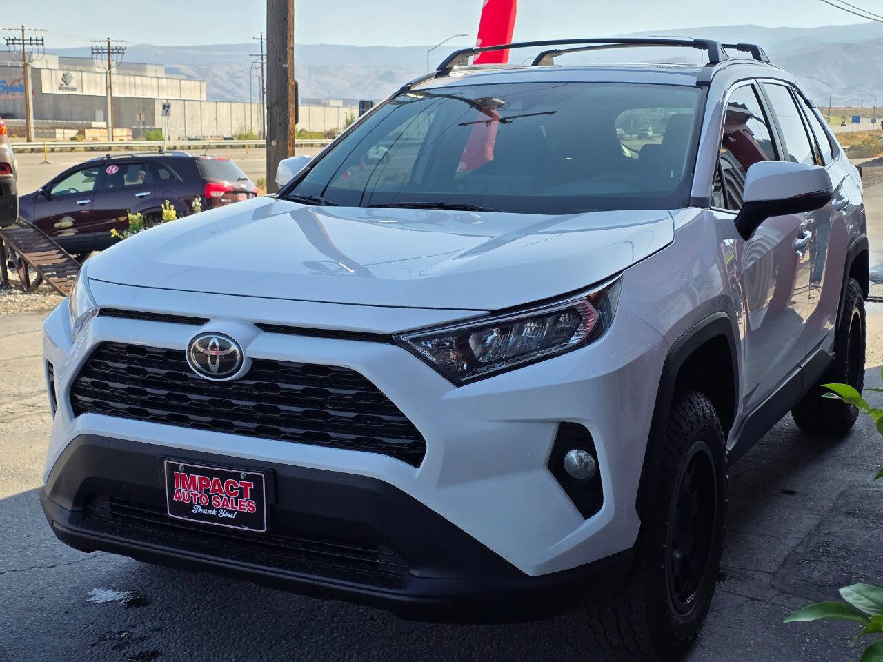 Used 2019 Toyota RAV4 XLE image 8