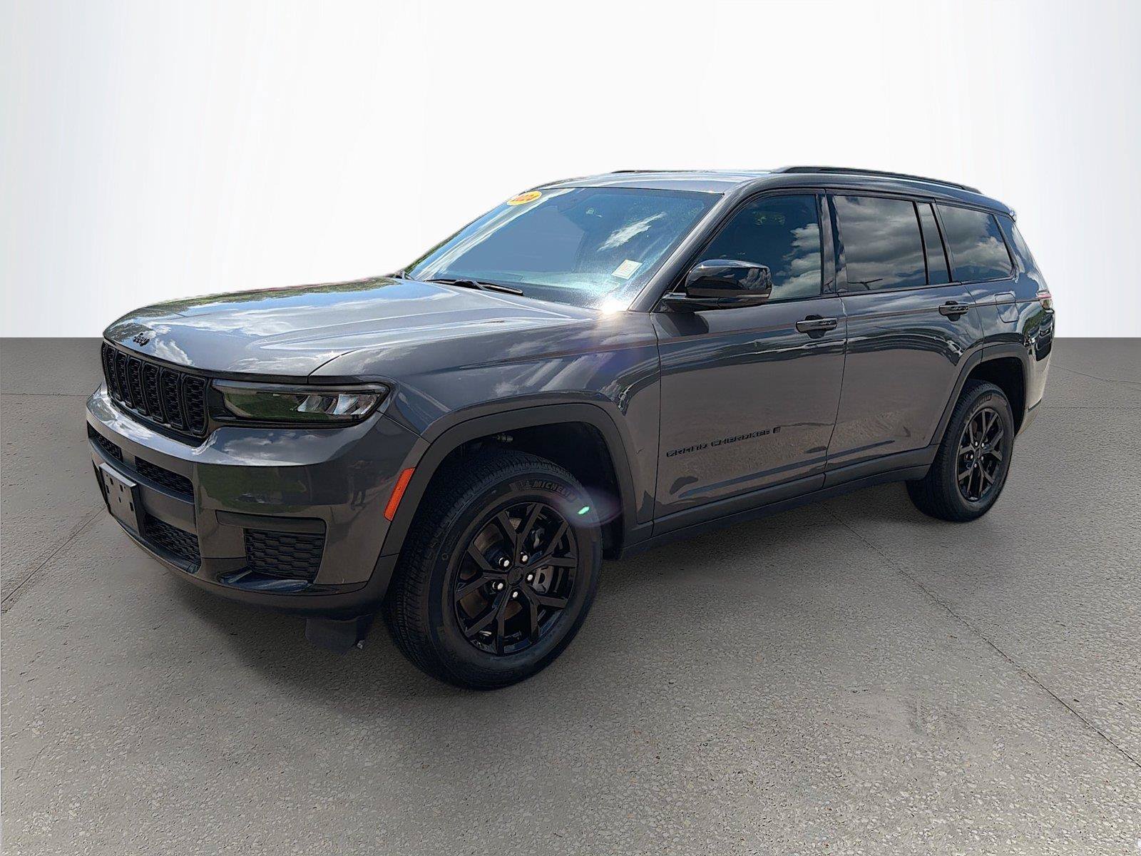 Used 2024 Jeep Grand Cherokee L Laredo AWD/4WD image 8