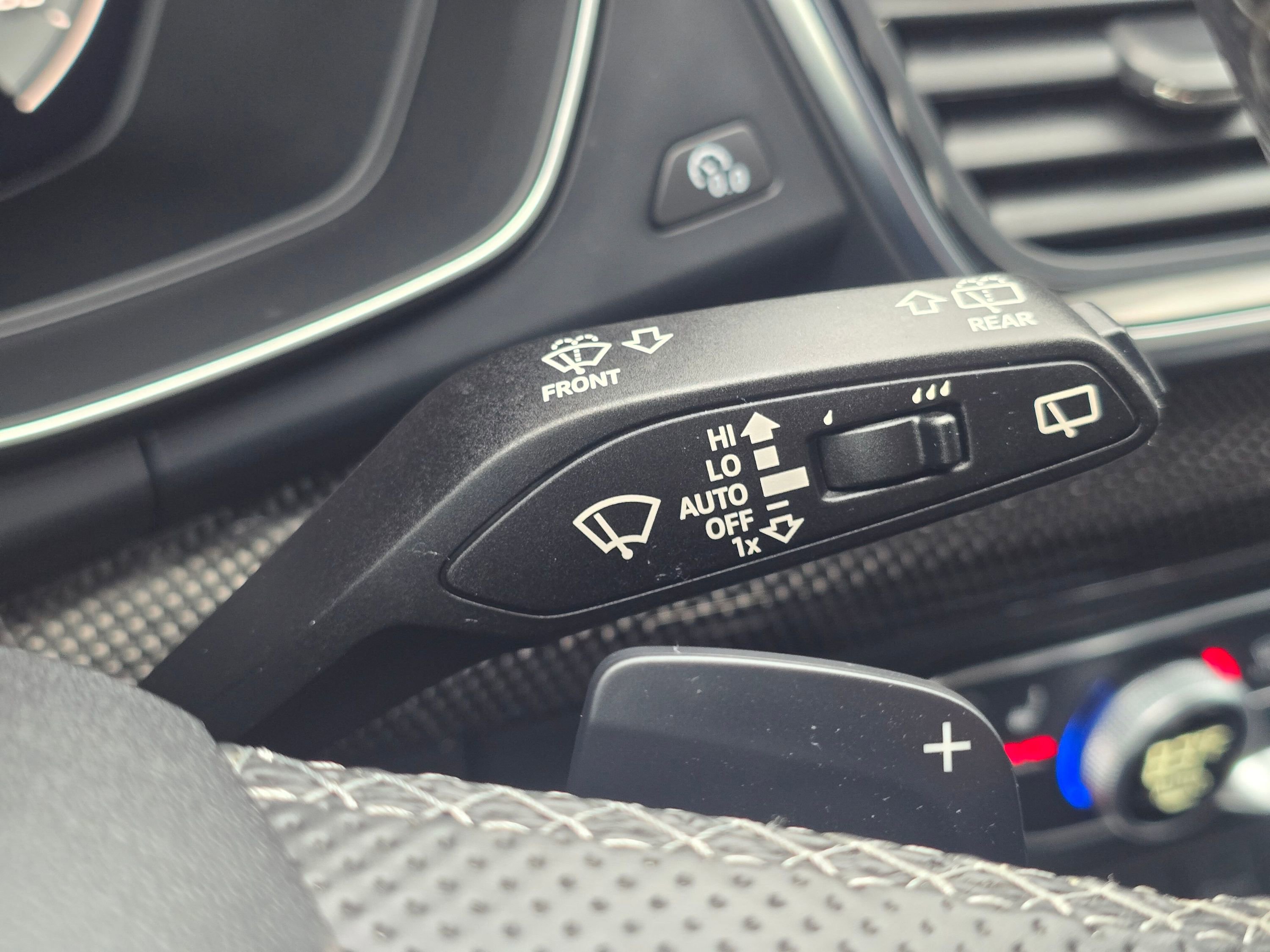 Used 2023 Audi SQ5 Premium Plus w/ Premium Plus Package image 41