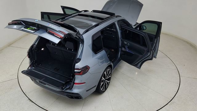 Used 2023 BMW X7 M60i w/ Executive Package image 91
