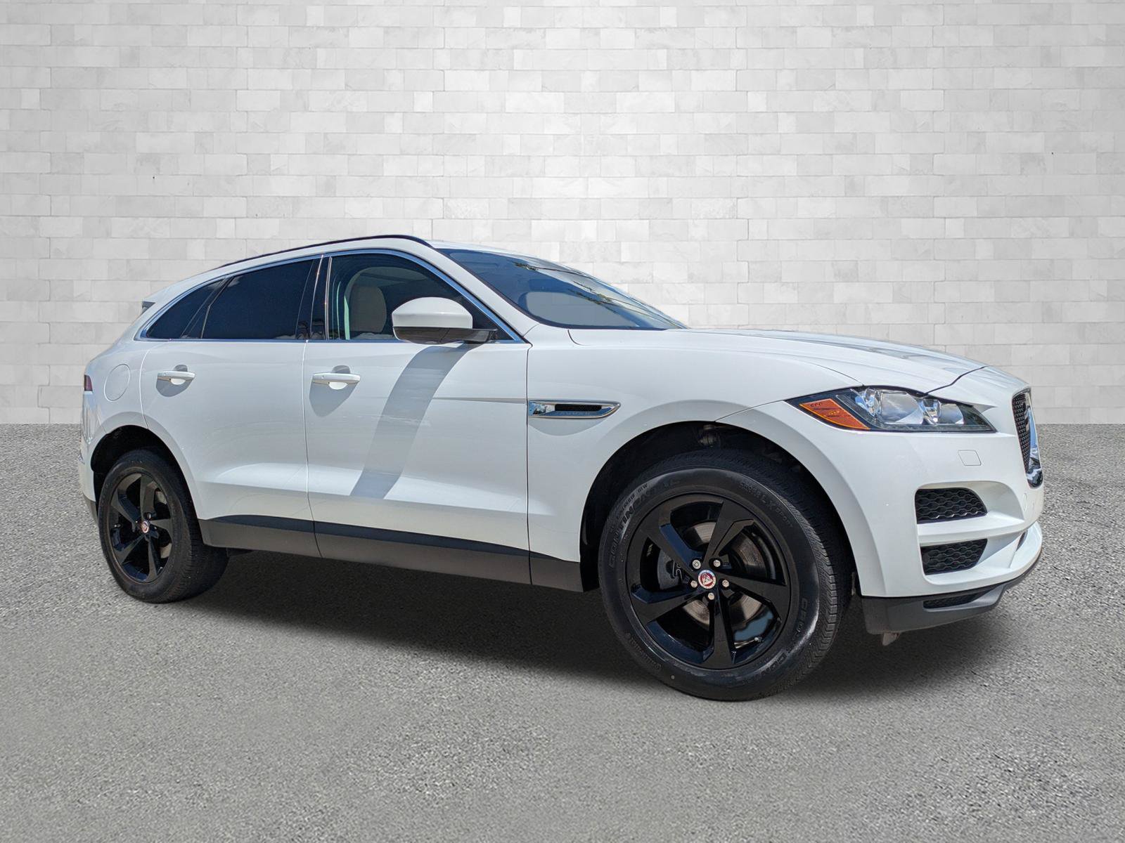 Used 2020 Jaguar F-PACE Premium AWD/4WD image 1