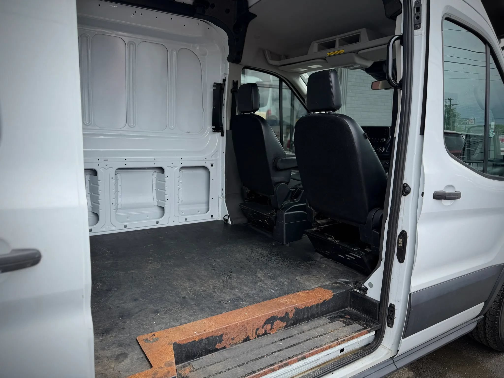 Used 2020 Ford Transit 250 Medium Roof AWD w/ Load Area Protection Package image 16