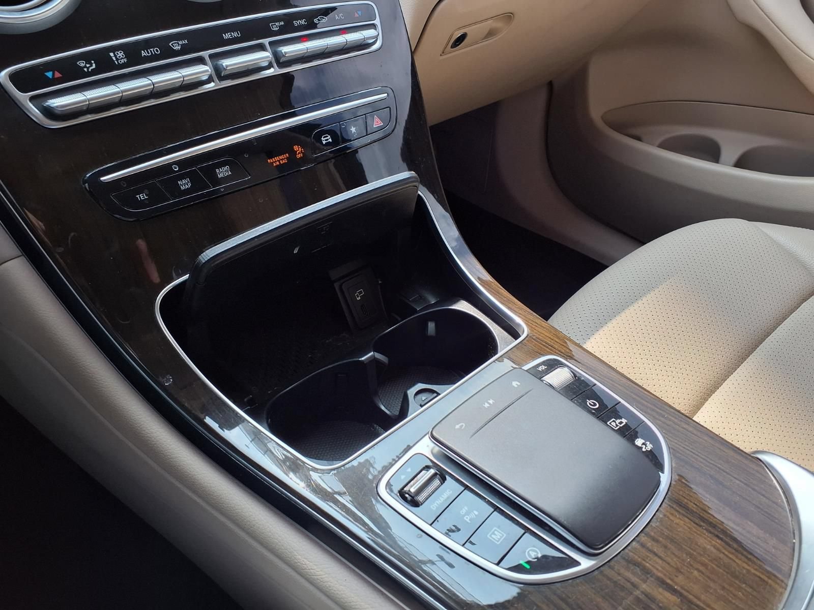 Used 2021 Mercedes-Benz GLC 300 image 25