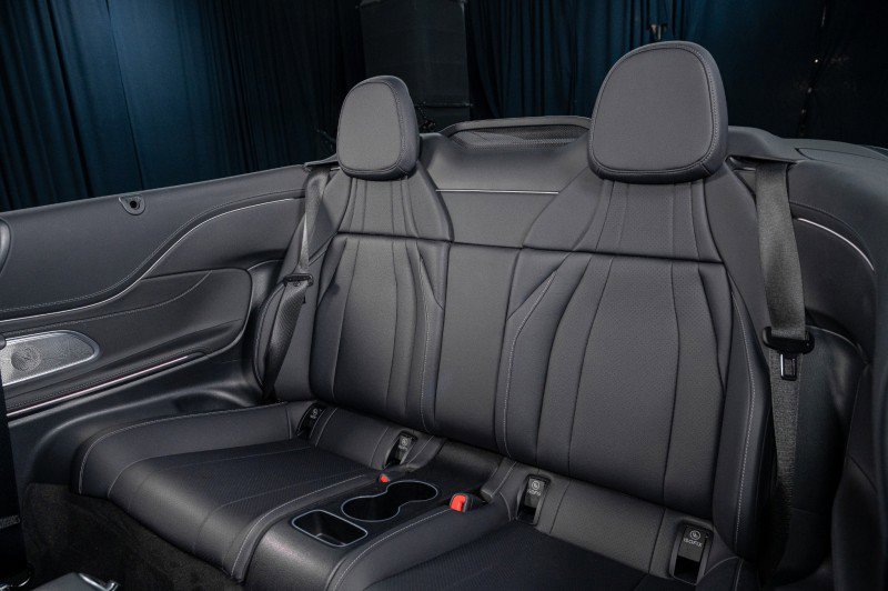 Used 2025 Mercedes-Benz CLE 300 4MATIC Cabriolet image 29