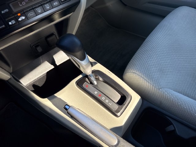 Used 2012 Honda Civic Hybrid Sedan image 26
