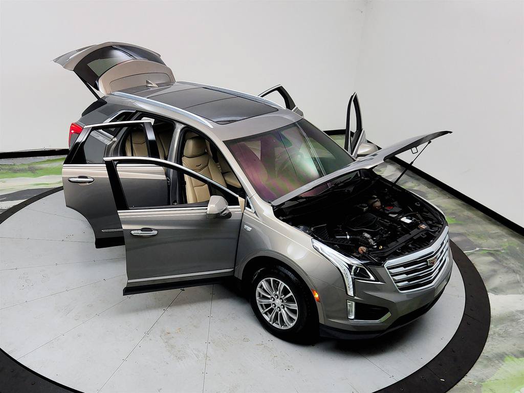 Used 2017 Cadillac XT5 Luxury w/ Driver Awareness Package FWD image 37