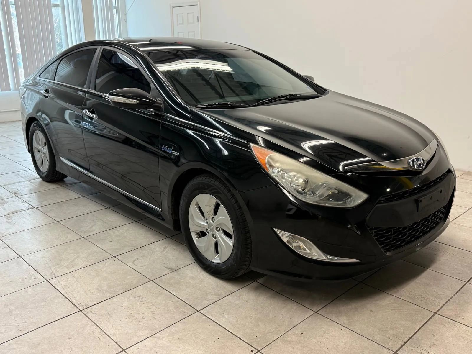 Used 2014 Hyundai Sonata Hybrid FWD image 1