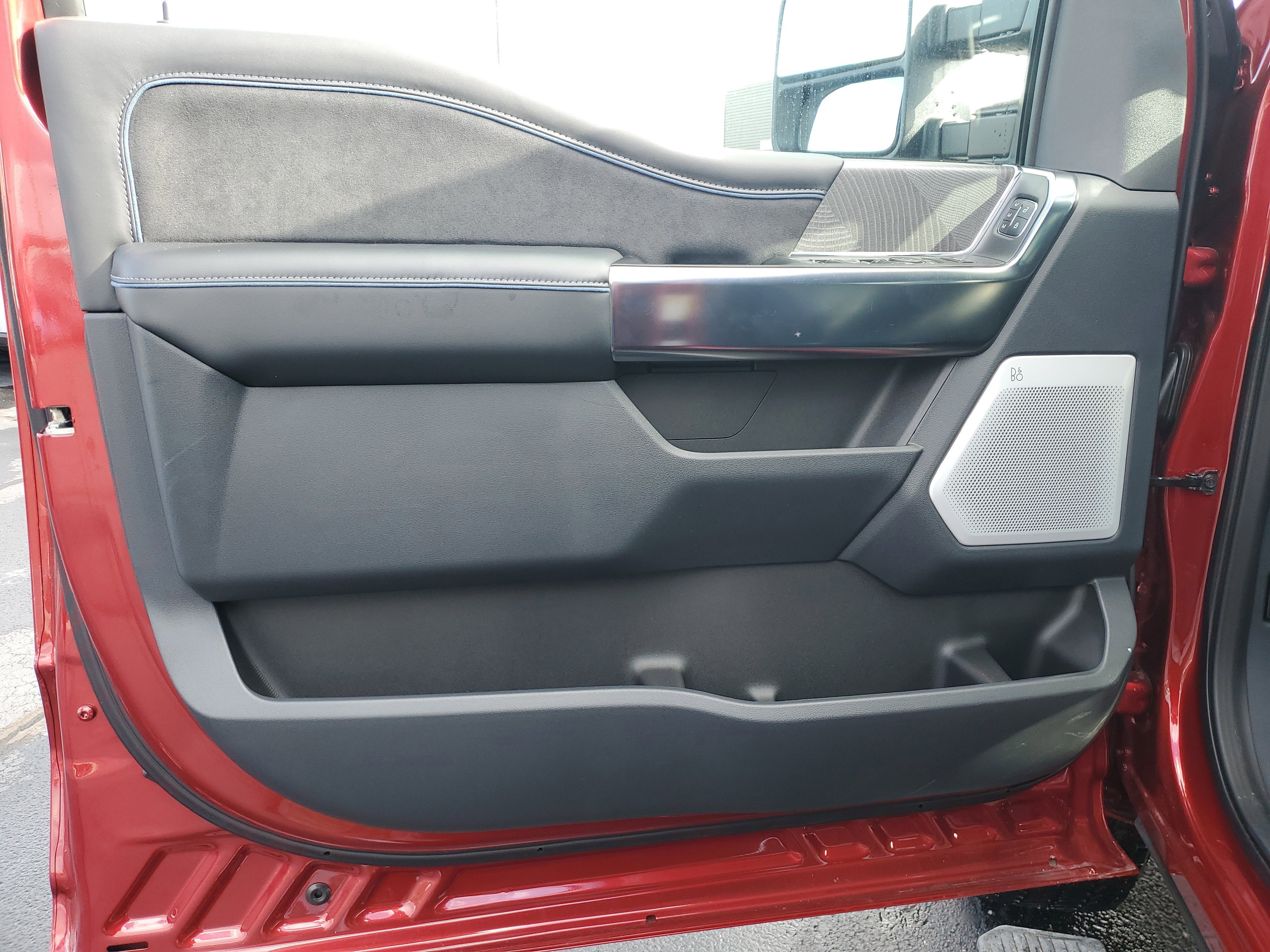 New 2025 Ford F250 Platinum image 16