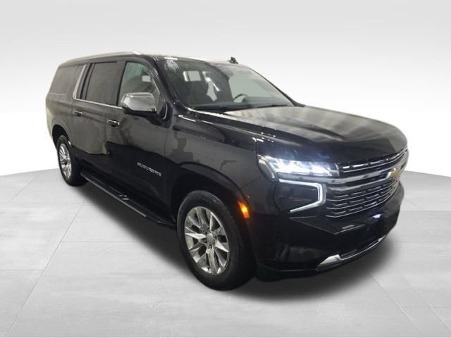Used 2023 Chevrolet Suburban Premier image 2