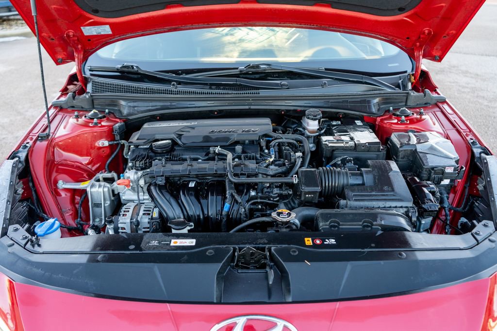 Certified 2023 Hyundai Elantra SEL w/ Preferred Accessory Package image 17