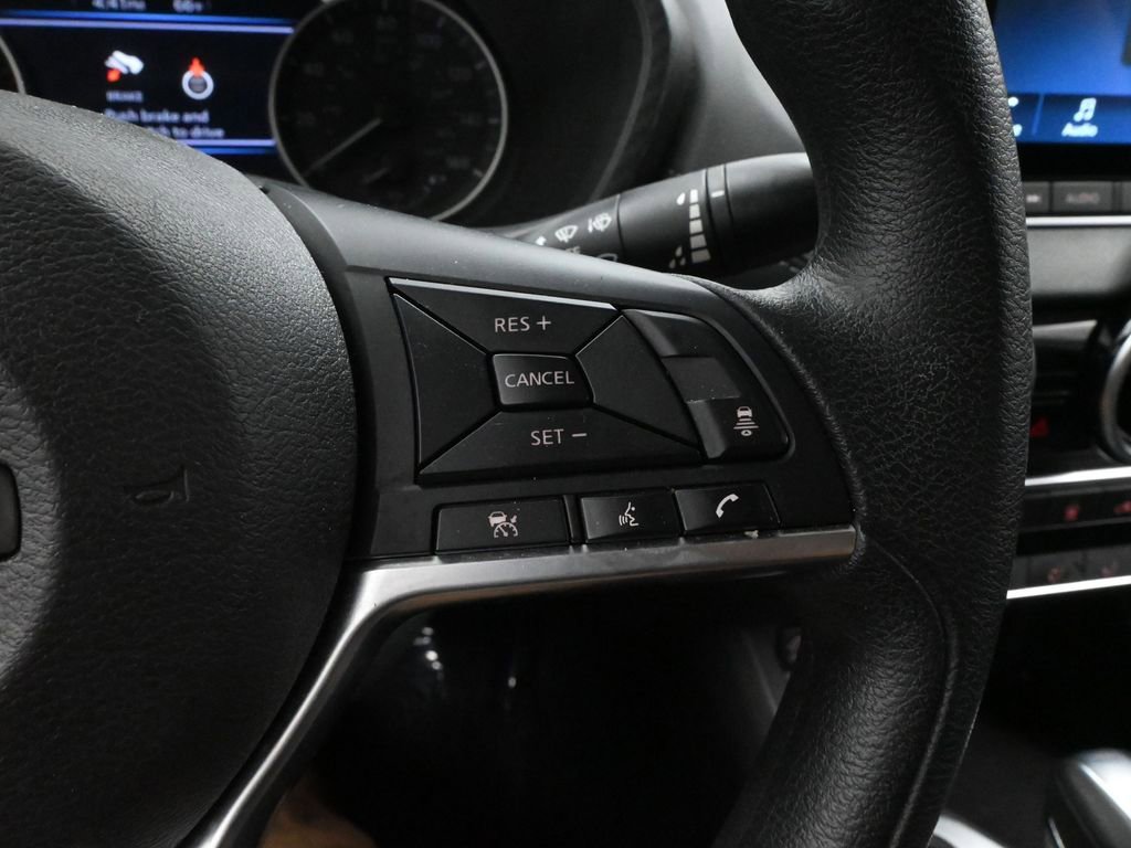 Used 2024 Nissan Sentra SV image 20