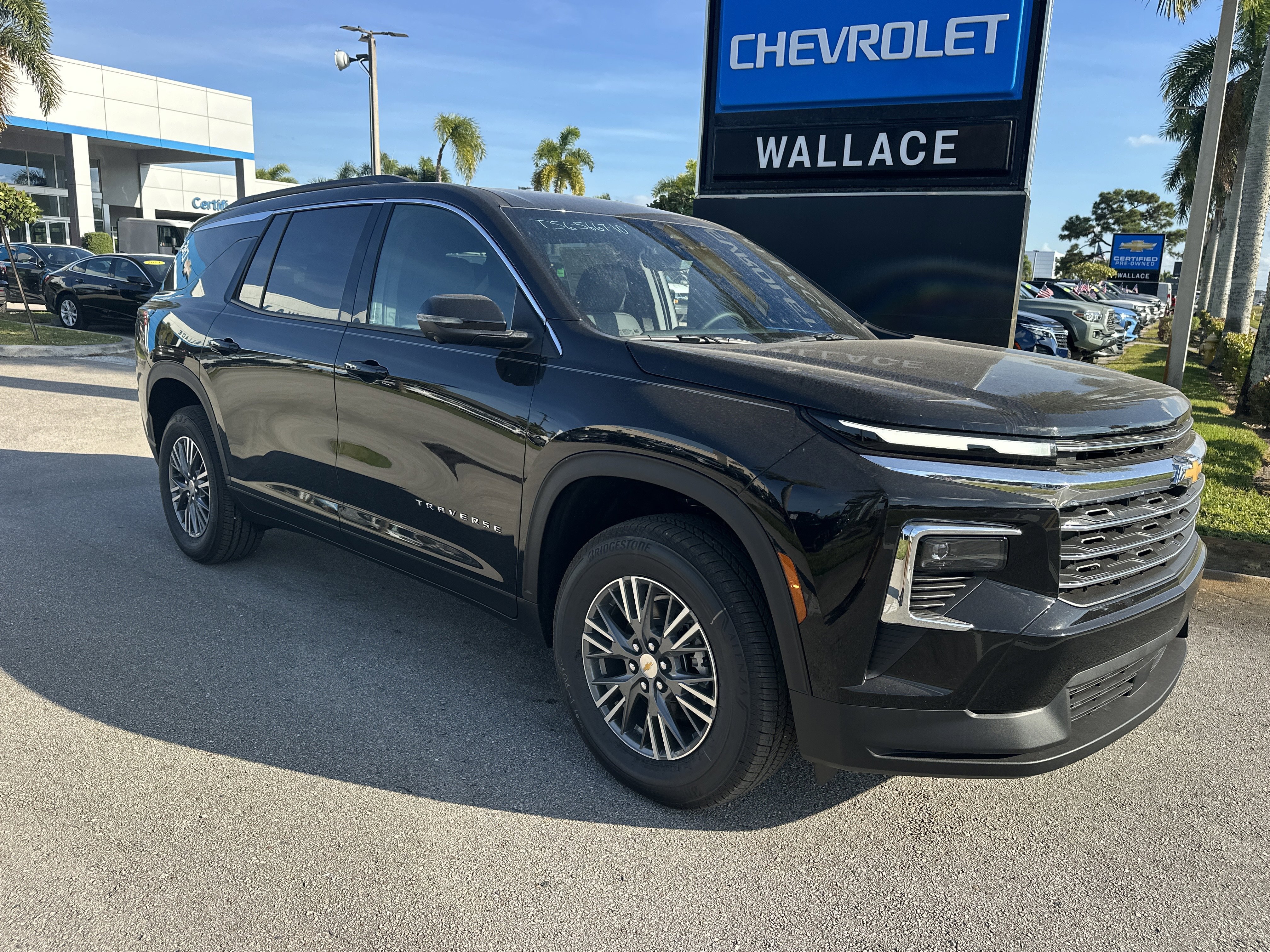 New 2026 Chevrolet Equinox EV LT w/ Convenience Package II image 4