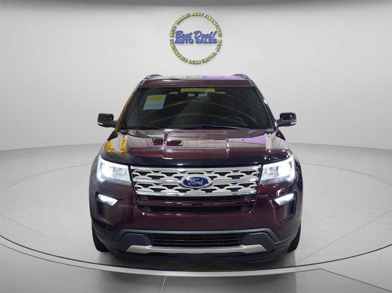 Used 2018 Ford Explorer XLT w/ Equipment Group 202A AWD/4WD image 9