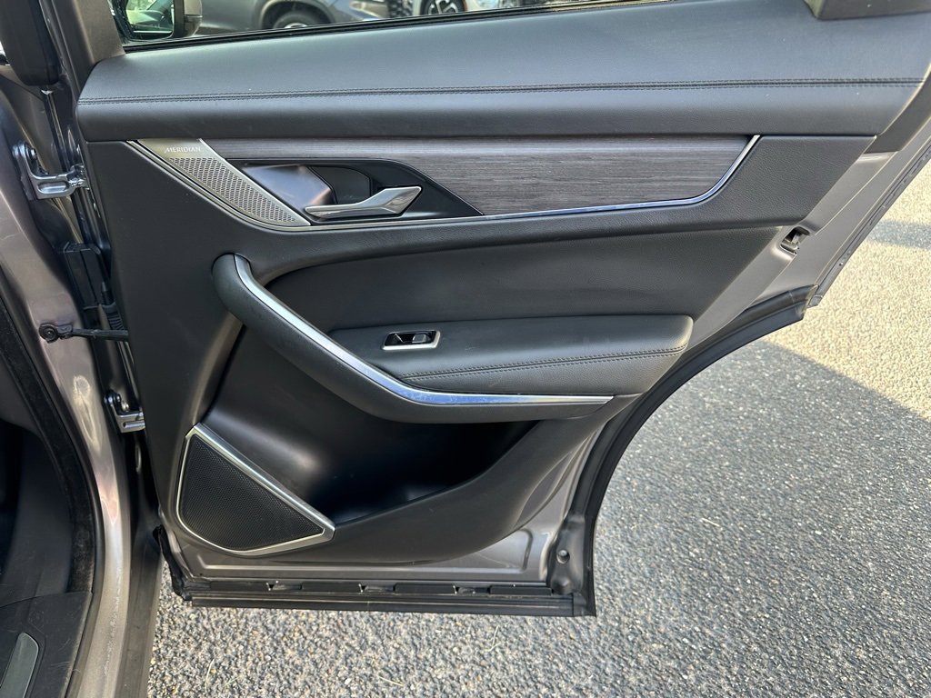 Used 2022 Jaguar F-PACE S image 19