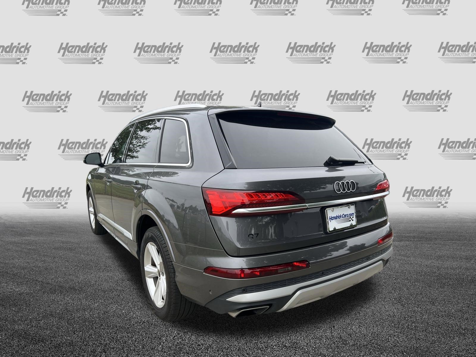 Used 2025 Audi Q7 2.0T Premium w/ Convenience Package AWD/4WD image 8