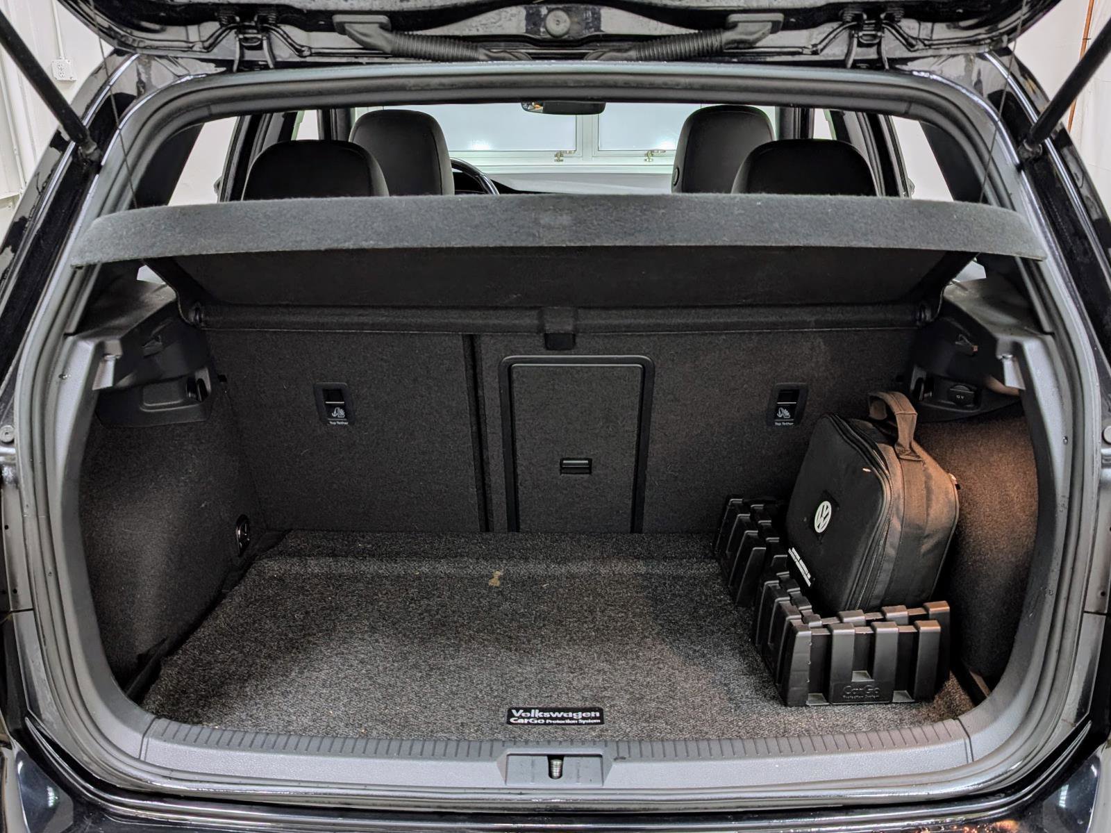 Used 2019 Volkswagen Golf 4-Door image 20