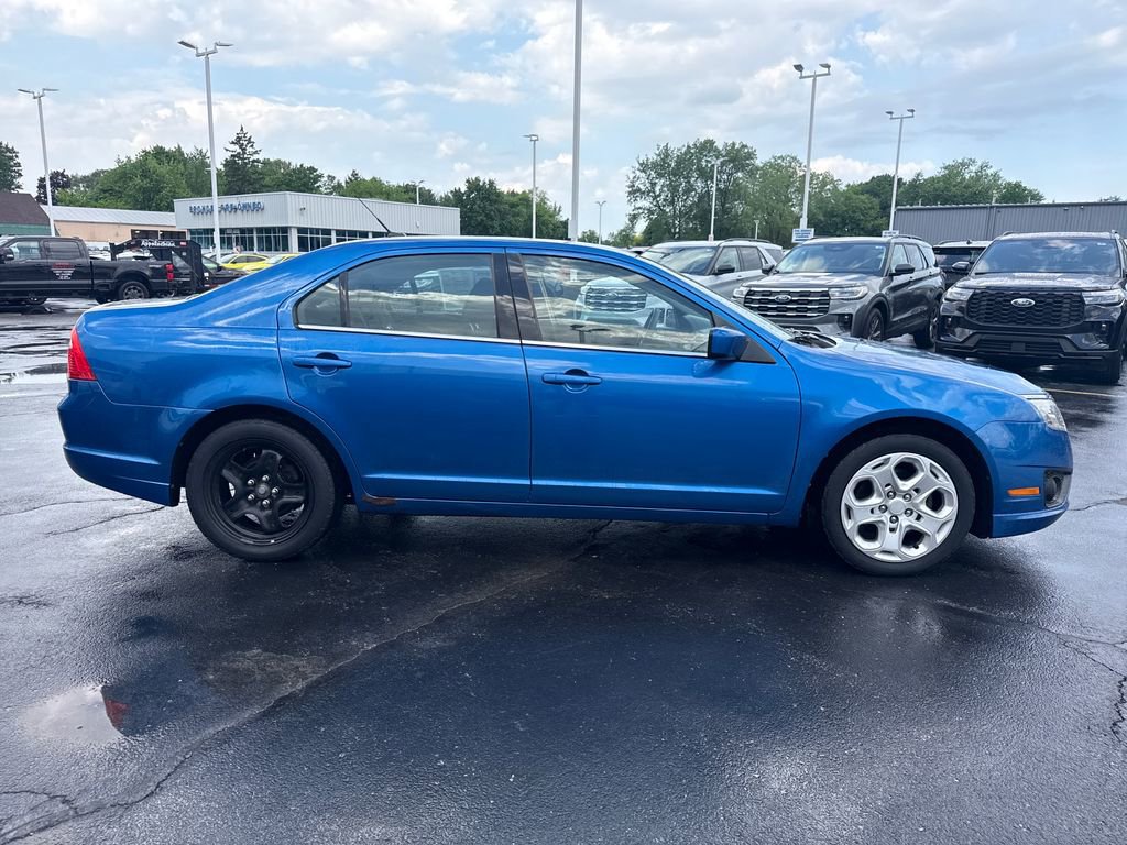 Used 2011 Ford Fusion SE FWD image 6