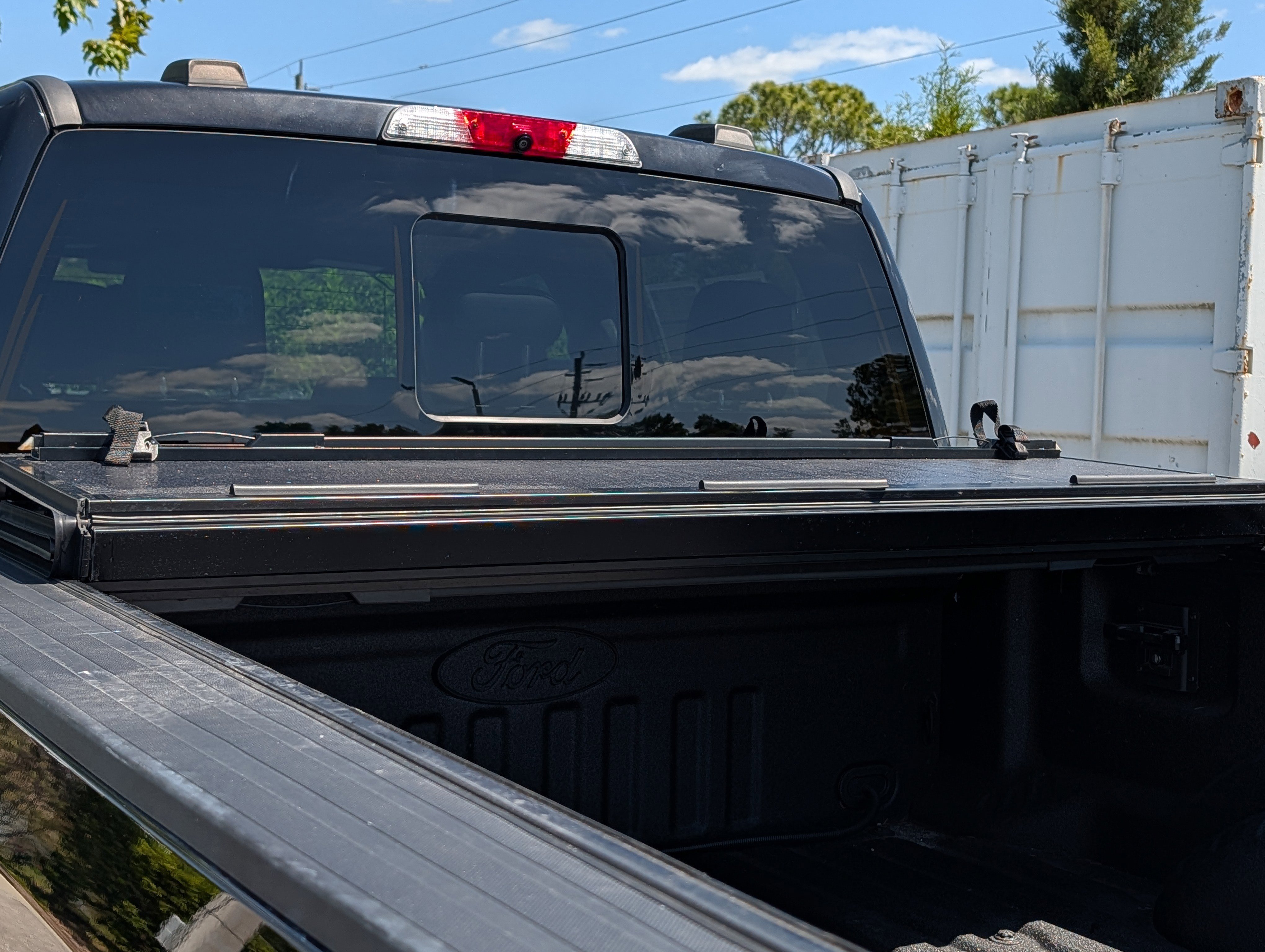 Certified 2022 Ford F250 Lariat w/ Tremor Off-Road Package image 18