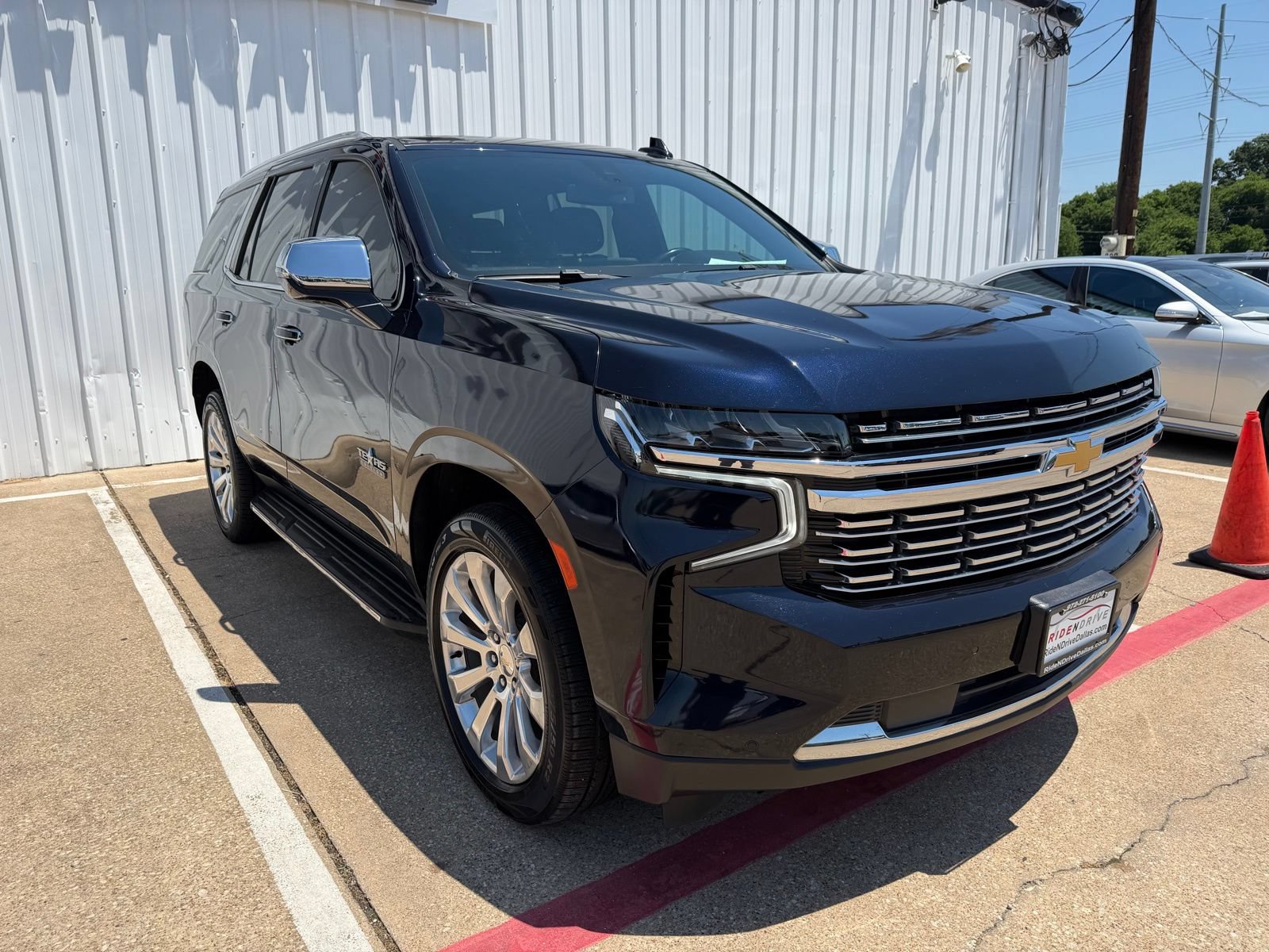 Used 2022 Chevrolet Tahoe Premier w/ Texas Edition RWD image 8