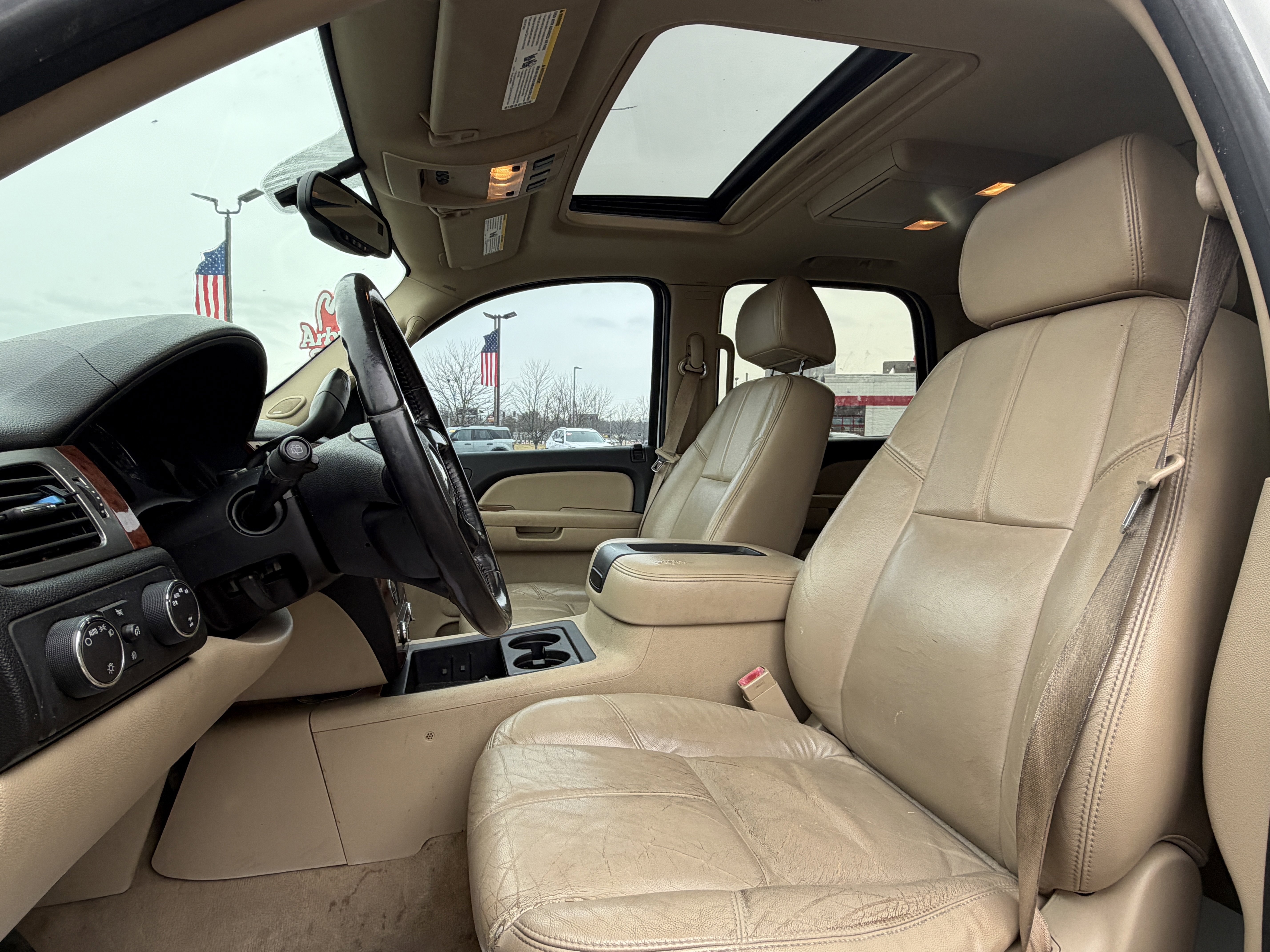 Used 2007 Chevrolet Tahoe LTZ w/ LTZ Preferred Equipment Group image 30