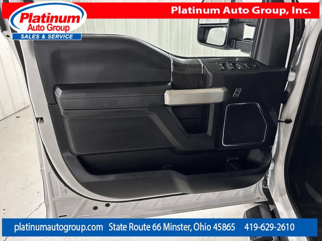 Used 2020 Ford F350 Lariat w/ Chrome Package AWD/4WD image 9
