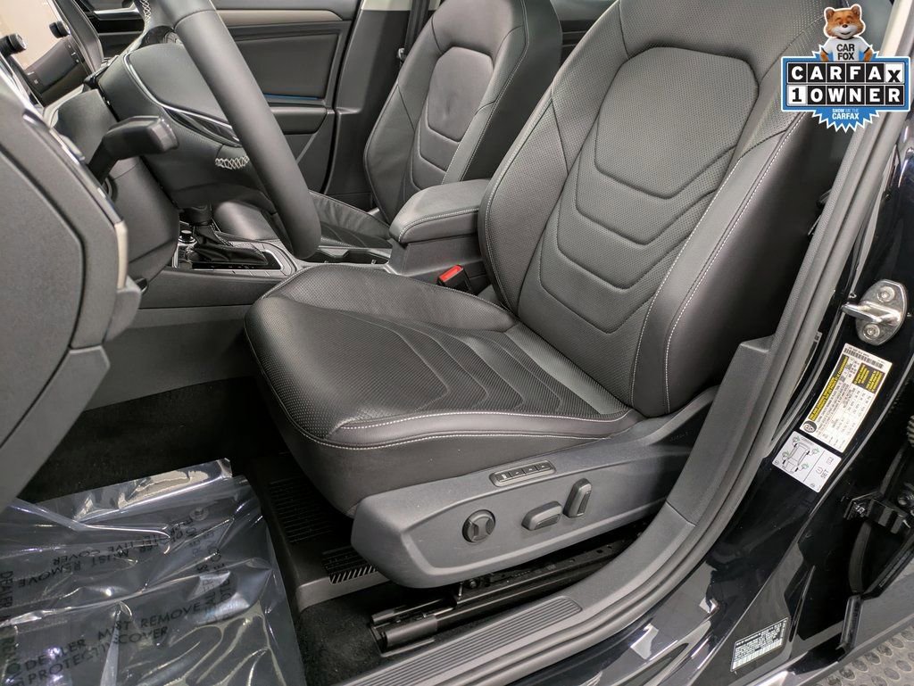 Used 2021 Volkswagen Jetta SEL Premium image 12