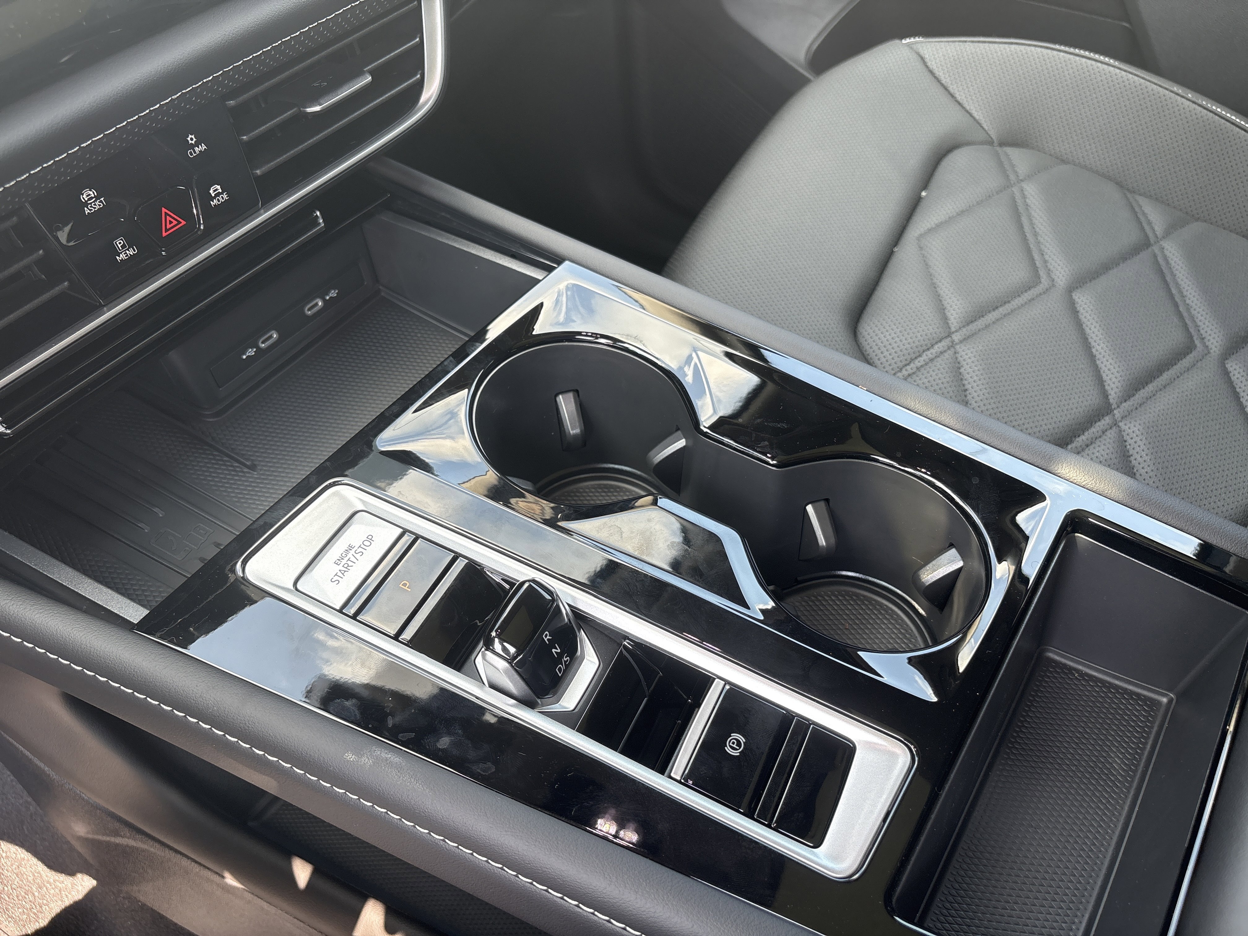 New 2026 Volkswagen Atlas SE image 21