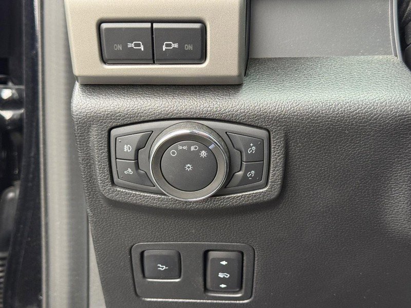 Used 2021 Ford F250 Lariat image 27