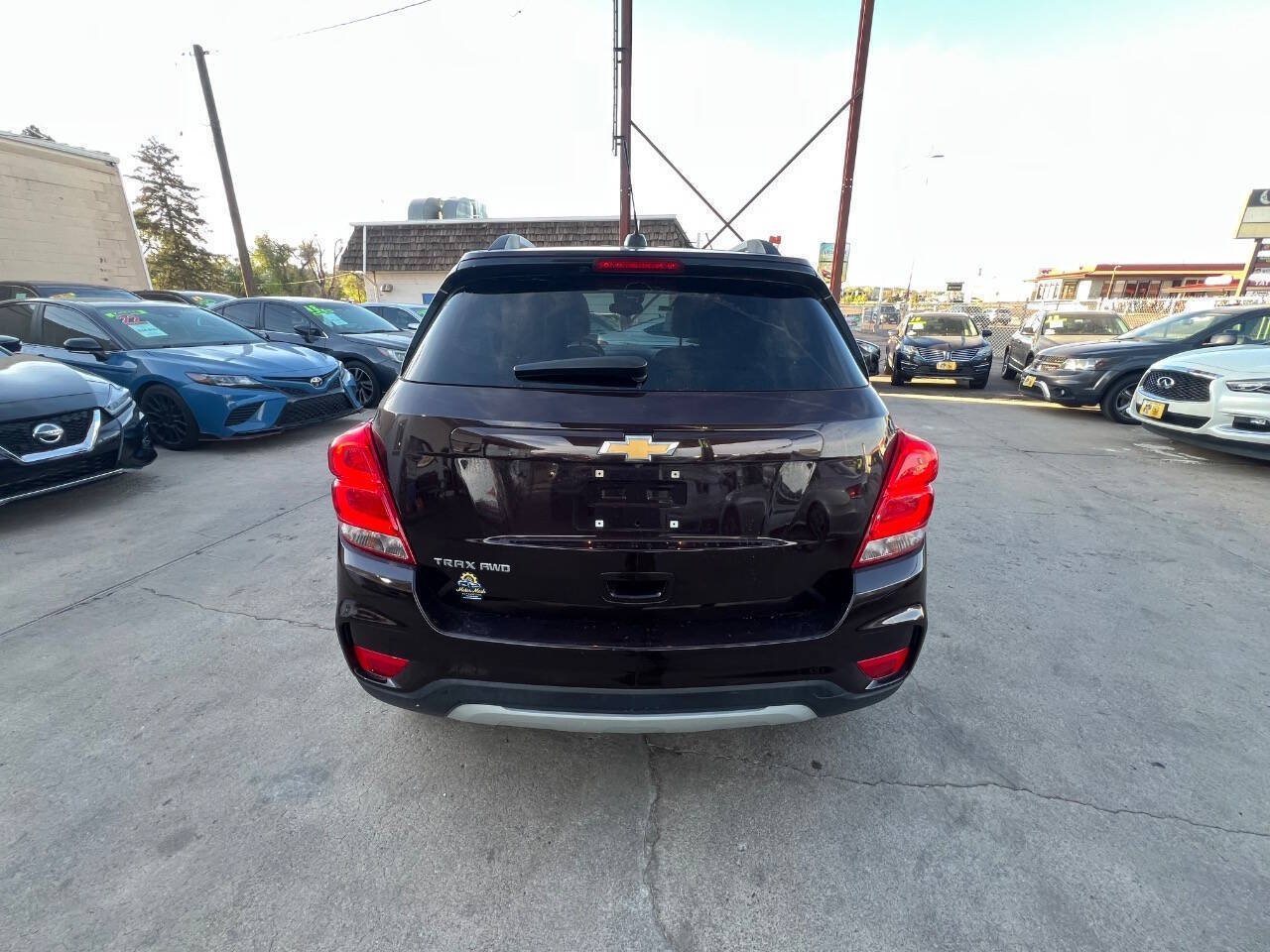 Used 2021 Chevrolet Trax LT AWD/4WD image 7