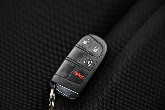 Used 2020 Jeep Renegade Latitude image 31