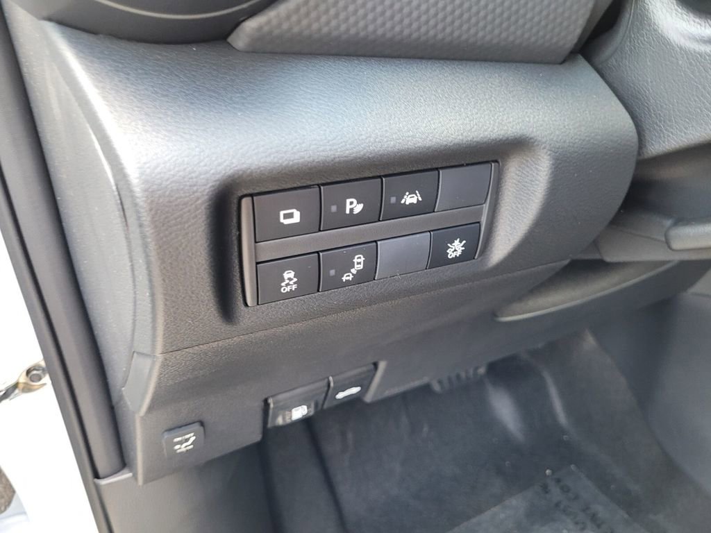 New 2025 Nissan Kicks Play S w/ Interior Electronics Package image 21