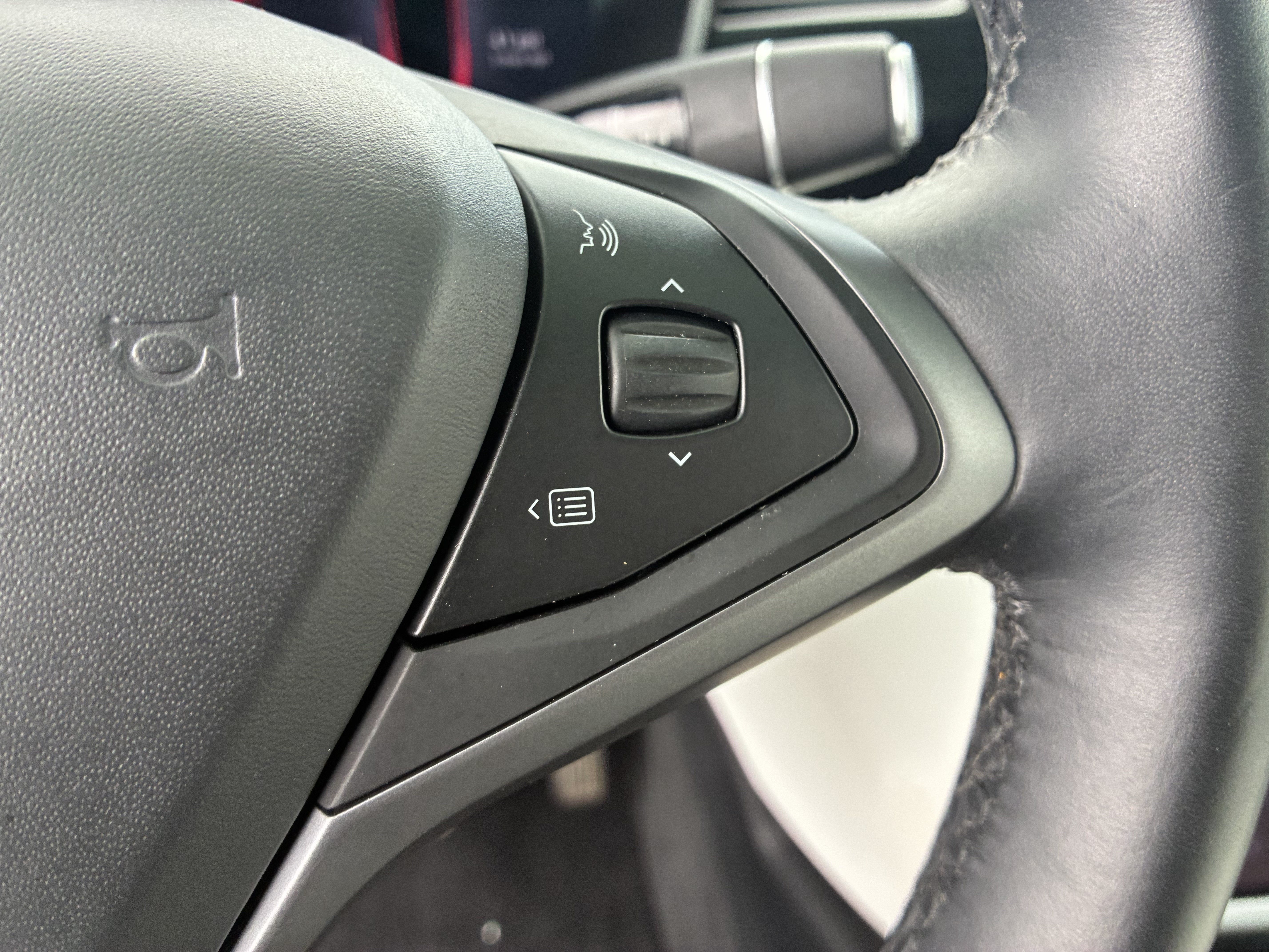 Used 2020 Tesla Model X Long Range AWD/4WD image 27