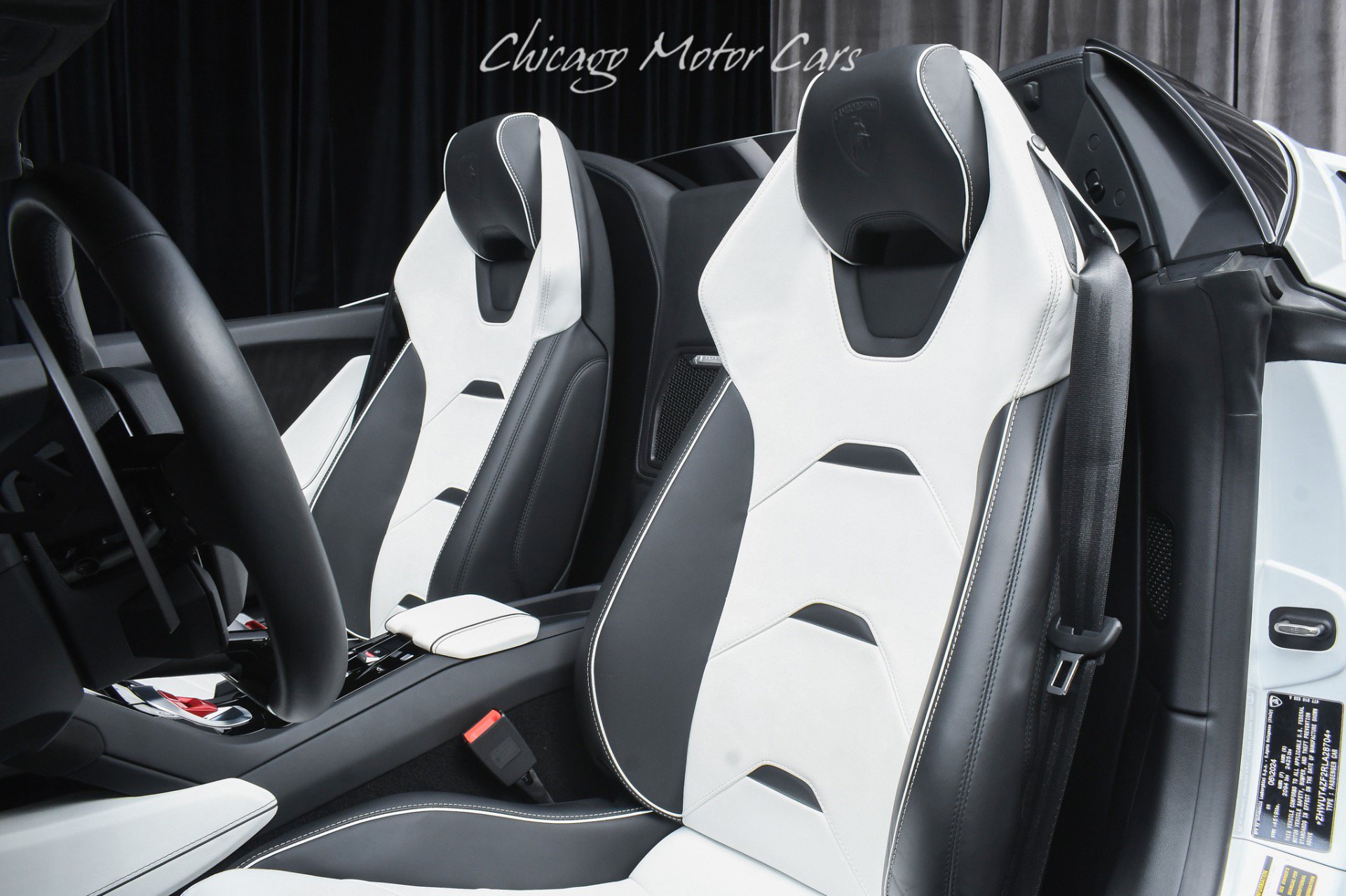 Used 2024 Lamborghini Huracan EVO AWD/4WD image 17