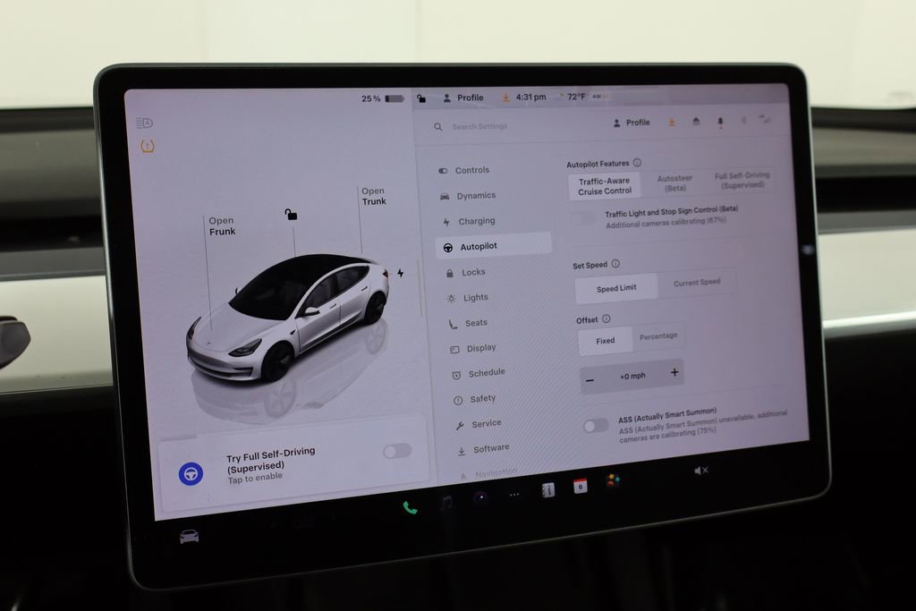 Used 2023 Tesla Model 3 Standard Range RWD image 31