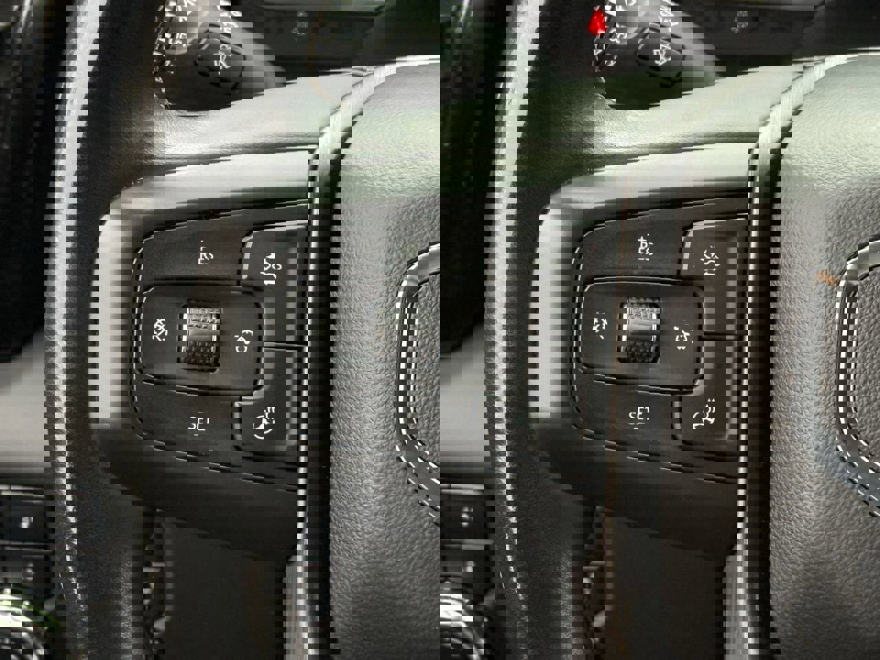 Used 2024 GMC Sierra 2500 AT4 AWD/4WD image 13