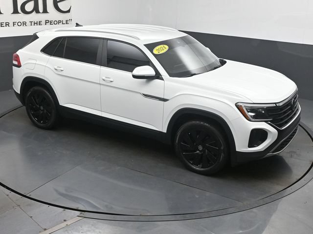 Used 2024 Volkswagen Atlas Cross Sport SE w/ Black Wheel Package FWD image 49