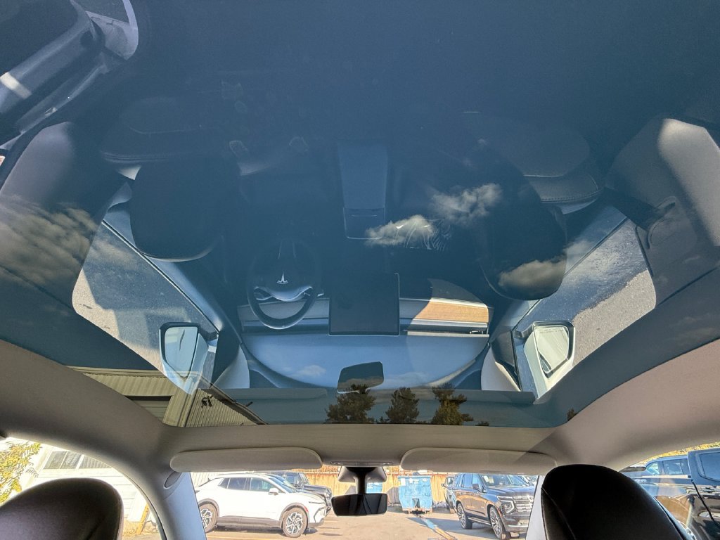 Used 2021 Tesla Model Y Long Range AWD/4WD image 21