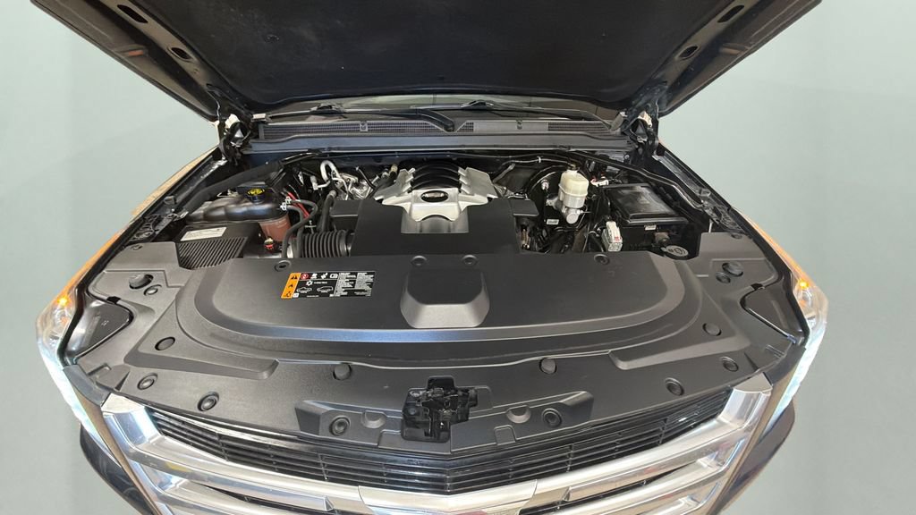 Used 2019 Cadillac Escalade Luxury AWD/4WD image 25